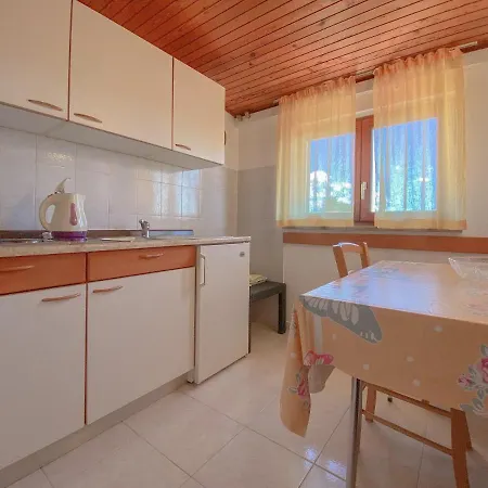 Luna Apartment