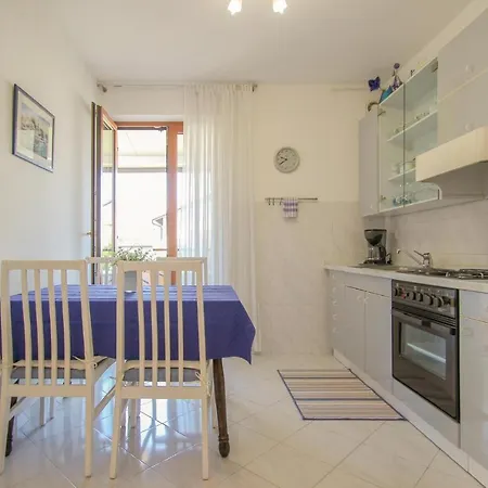 Luna Apartment *