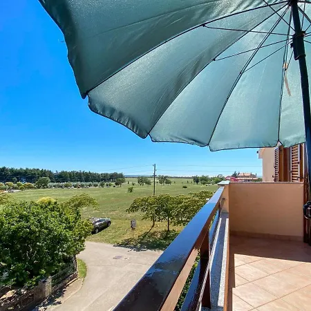 Apartment Luna Novigrad (Istria)